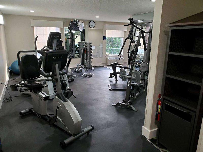 BD2E42C42A1E05F21EC5A2B71F49B706