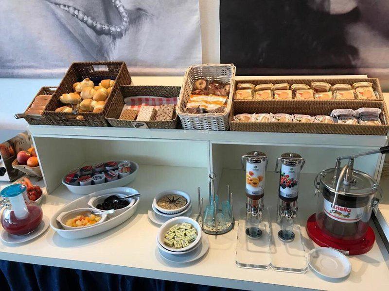 4AF3A3F2E87FE03468B1E50DA159EC6C