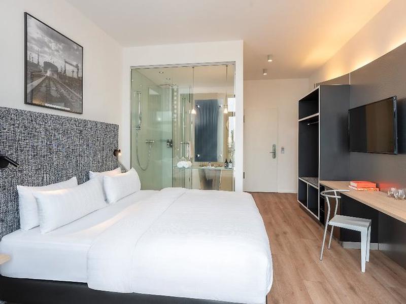 C6946D1E975A6E5927FDF700E4F4B459