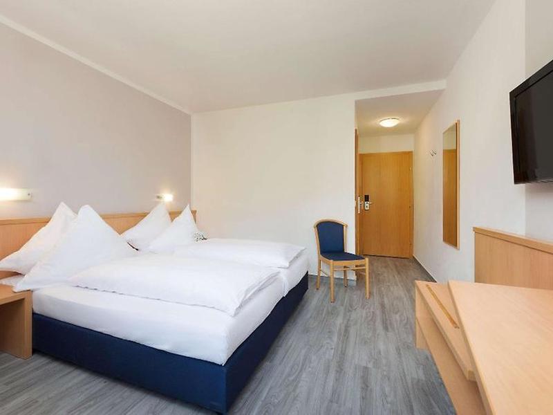 916176473295E35940F786BAE3CDF2E7