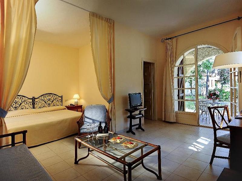 D979079E2BB6752B2EA39EFC4277566D