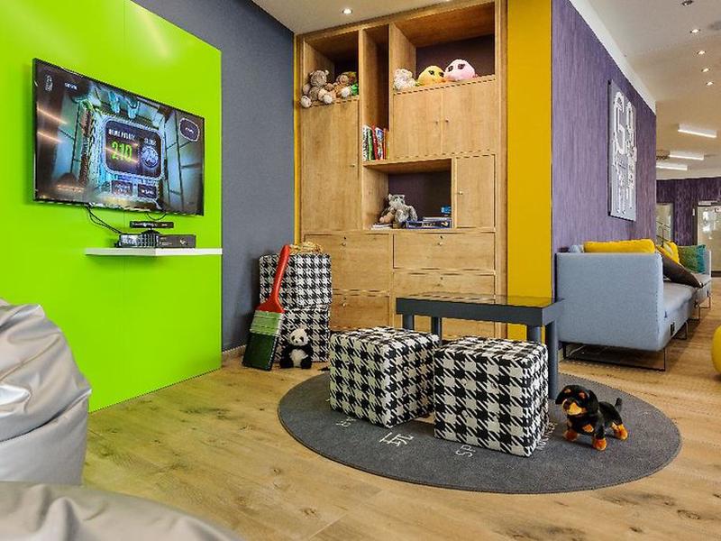 E53F37E5C9B5A0DAEB5BF8CBE35BC29B