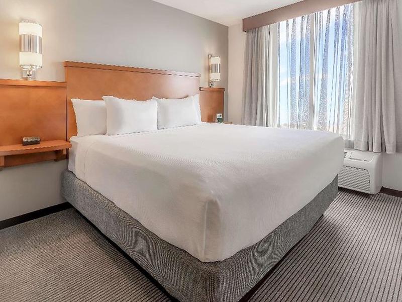 E91B0F5D361A0366C31DA35C0B69E244