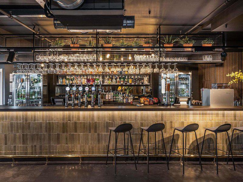 0555A2C9B633F2E9CFCF607E43A63E85