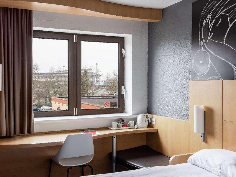 F320CF34AE7C9B180F138AEFB573B1B2