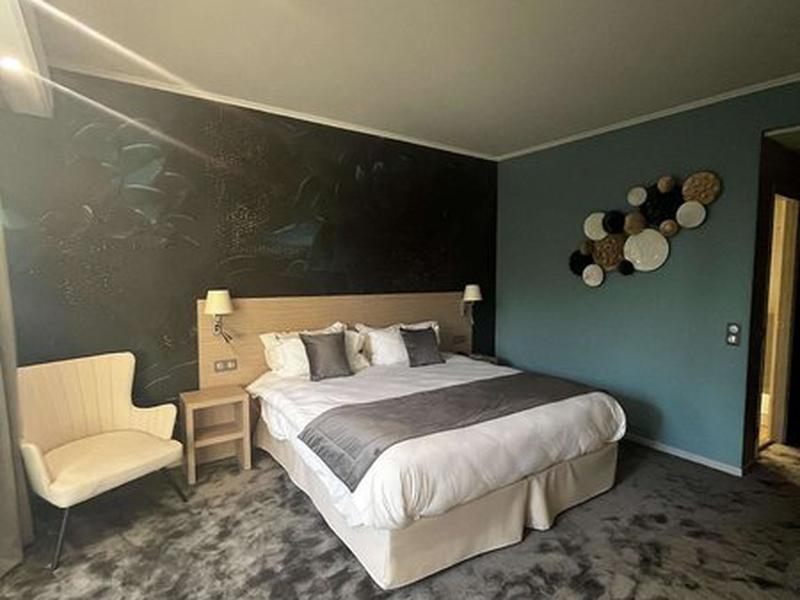 A8FB6B9D32430B1D459248B6D169B144