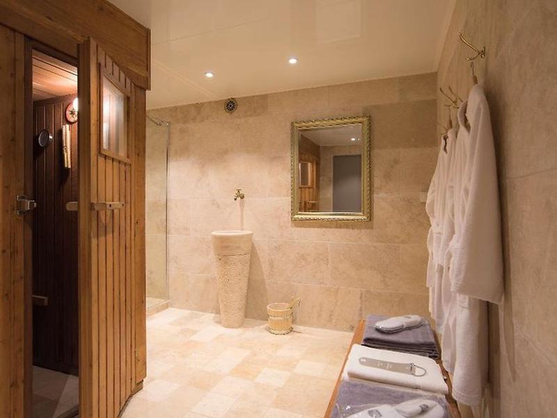 7683342F808C8645CEC582B14D543980