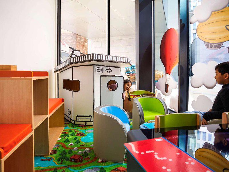 048B1E496B3E87B62EAE6C0724F97E29