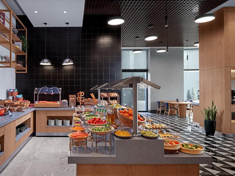 668CC7433A2BA37D5B1700DB44AEA208