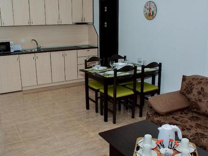 9925EBC17AE7A450744EE79C5CC468EC