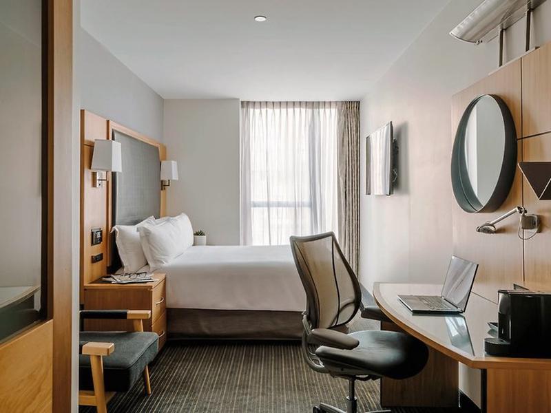 0011DF812D1075E5E81AE22364EA663F