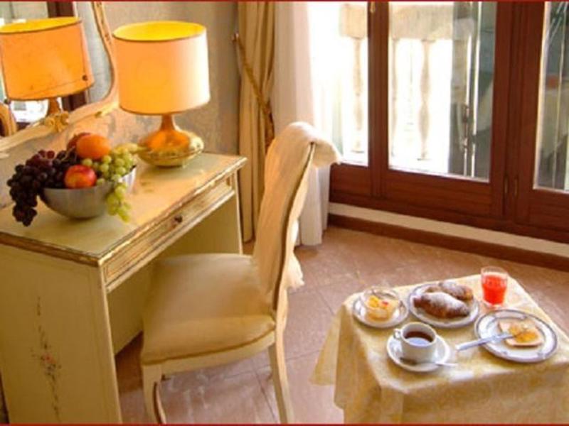 664948B5C3641E35EB094D8423616227