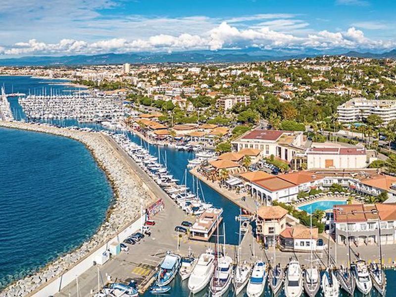 5624A306A957113F96CFCD6C410AB7EC