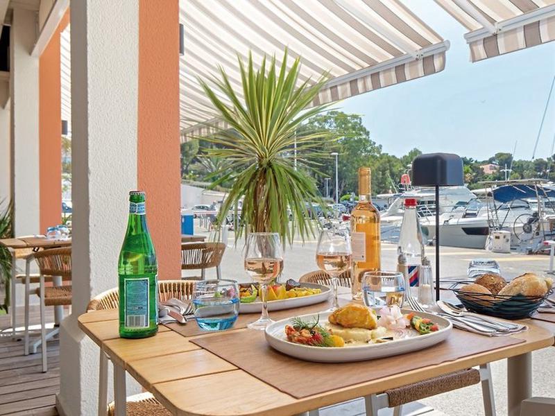 2BE15B760FEBEFE447225720CB933FCE