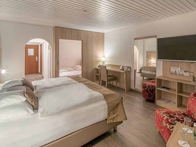 144F00C9CC917D37C07889C806D2ECC7