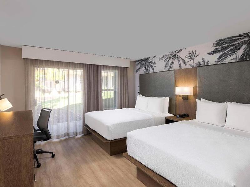 12038413A05517B45D39C995F961FFD6