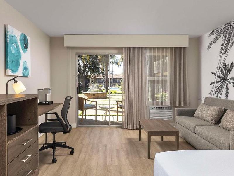 E668CE4C835BFEF298066FB4C8779DF6