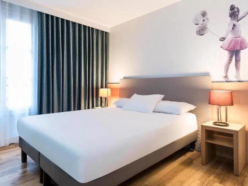 7743FCCDC0DE84C22A5A1D730C3648AB