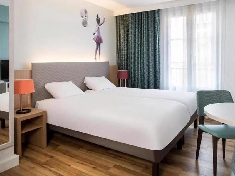 DC00C8A5736AE64480CB886EFBC6C65C