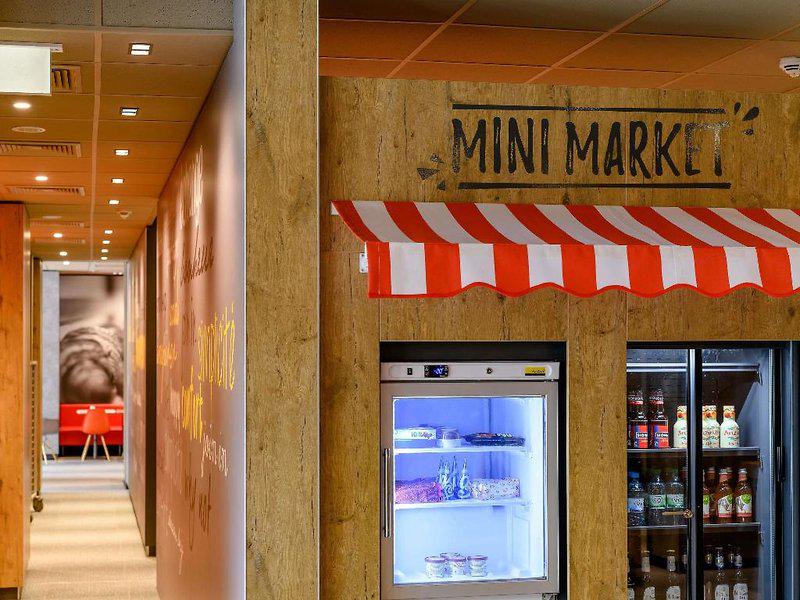 E6A62F2772A822B95E470A41AC8E2C8D