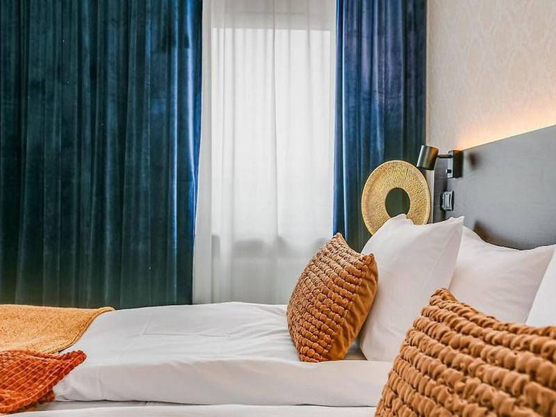 EE75B1B6A569987450DD9DA40EC14761