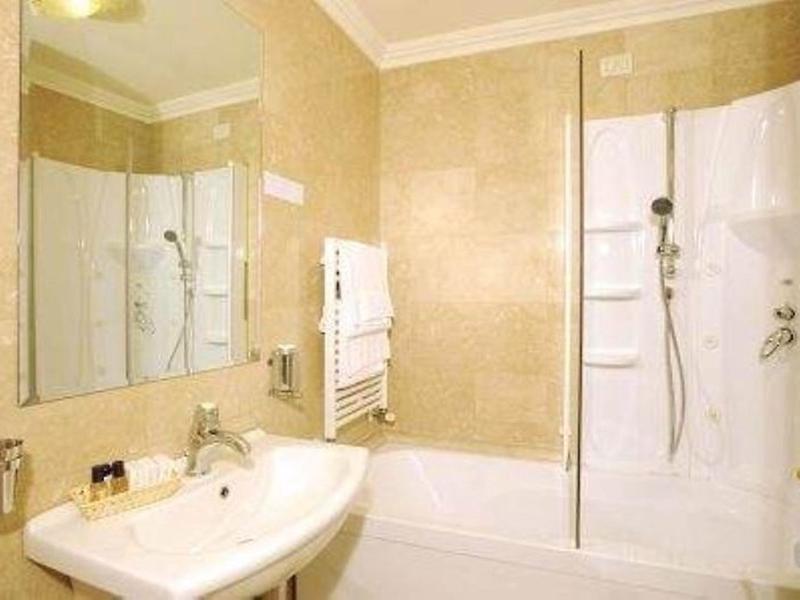 BCFEE4D002A4D57AE163E533C3D55C3E