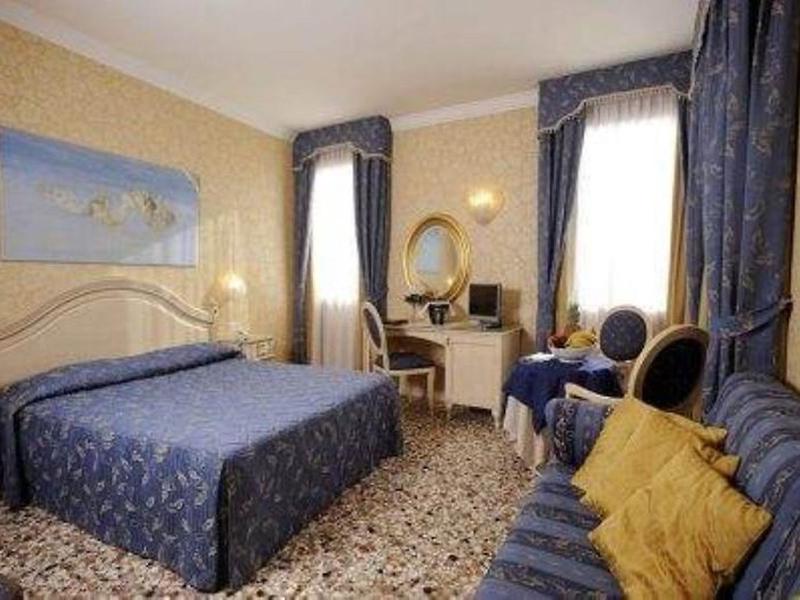 F5C7D98D3AEF98EA6A90FF7C0A2429A7