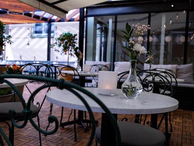 61C556E7C6FE79C2A3E6F27FAD6F1ADF