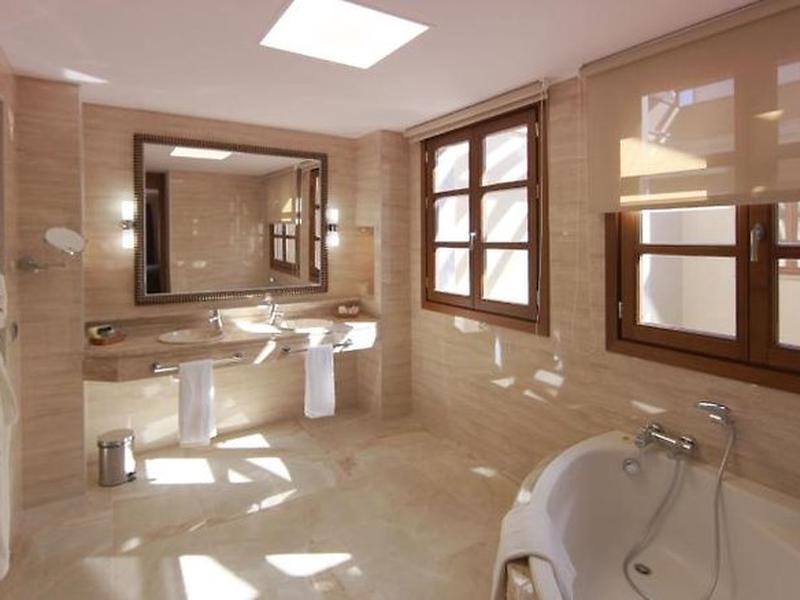 5E8B83C83BB6D5EE0EE75C998D083DD7