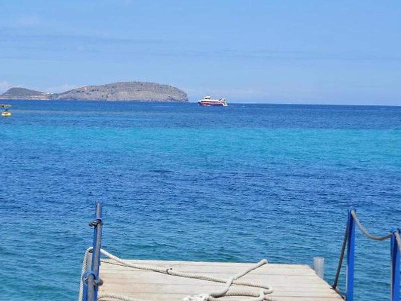 26D779F115316A59C833450365C4D2E0