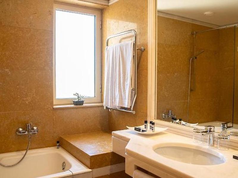 6AB36216F87E51E62A7F1D2C350D5DA1