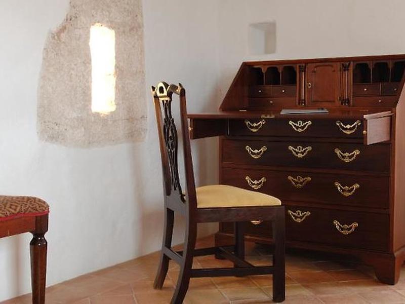 6A60F370E57EC08E72D57A89EDB39251