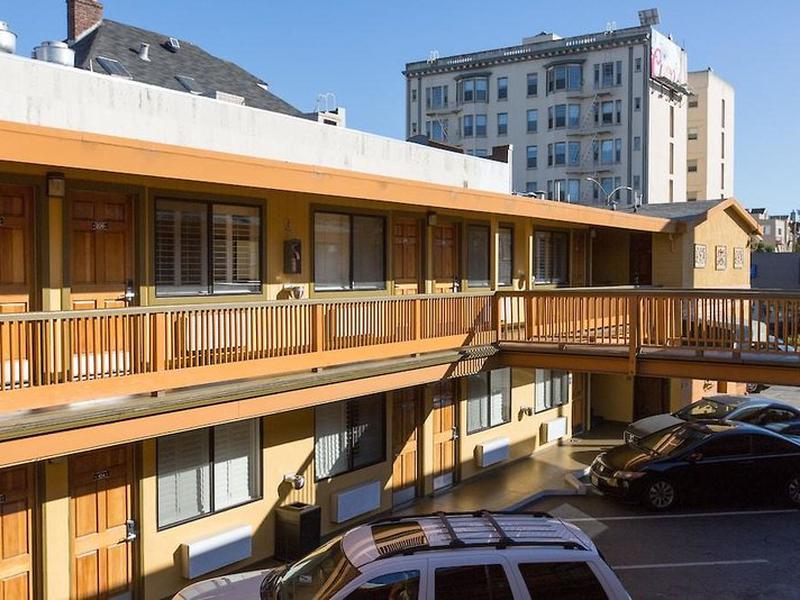 05ACBB8953B837C5F5765BADD7BFDEA0