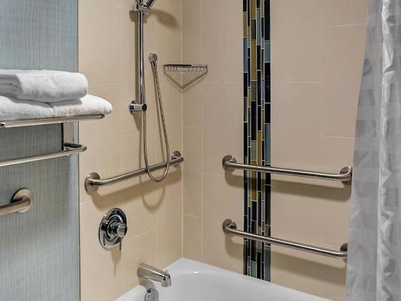 A68E52D922EF53850D36A9D53D6B660F