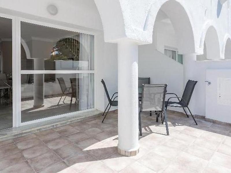 D951A0FD065CA6D376B981E0D4FF011A