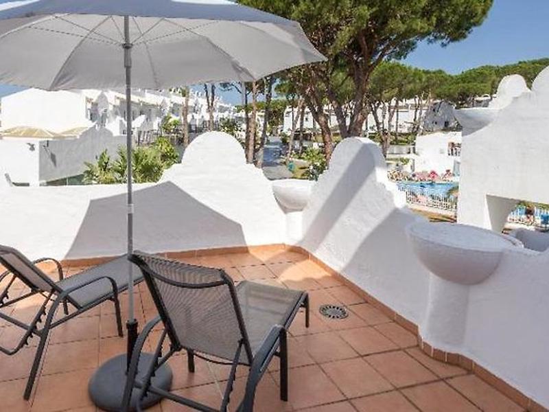 AB3A7BB85000949359A47593DA132428