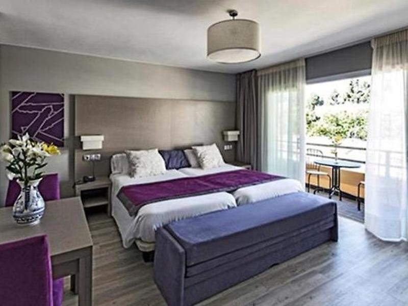 8FB88DAF4FCD9FD521D95AE266C99AC4