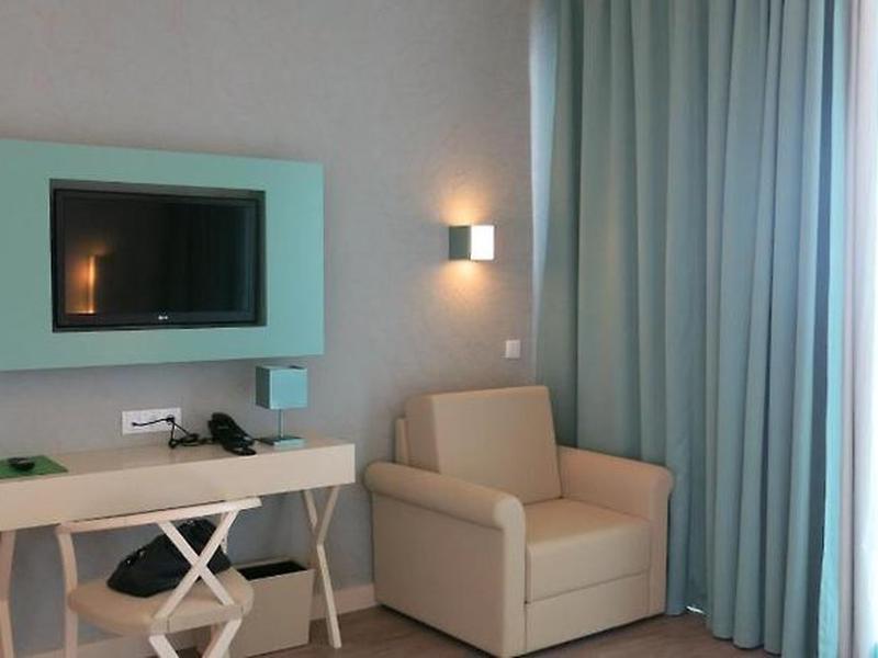 686D50F88B67449FE795FE188D113CE6