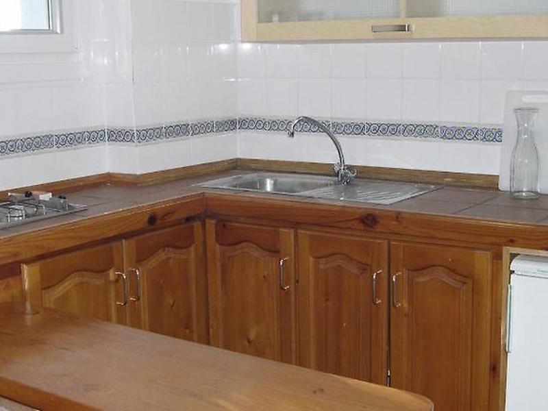 B5626B24B025A1D4649B80FF30D1C2AF