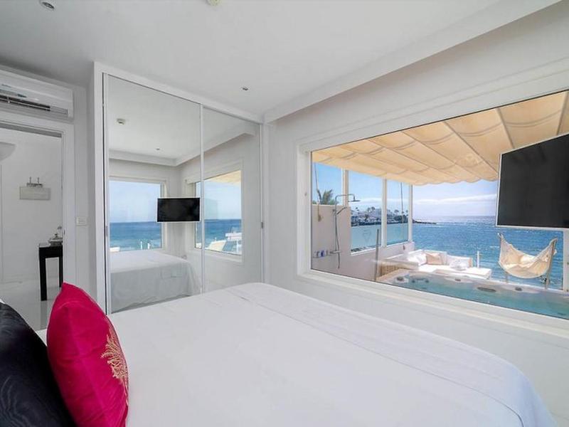 6BA458CFA0A58CE9EE7A4D05E3FD3B8B