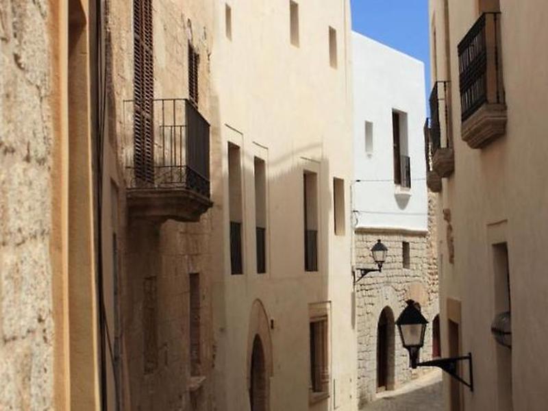 F058BB2628E9853398A832A965189807