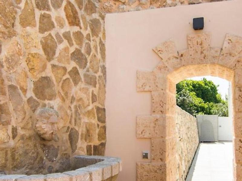 31B323309EBBF54CB63946F8412F1D18