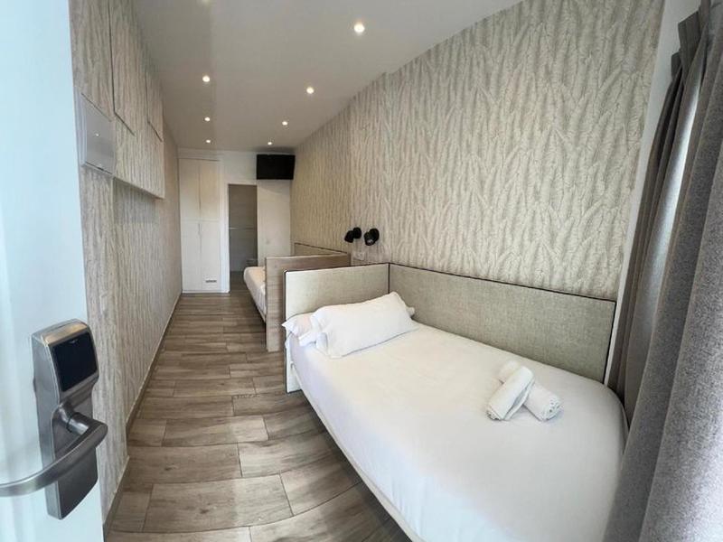 B663D4B0F8610DD324FF590E3CFF4CEA