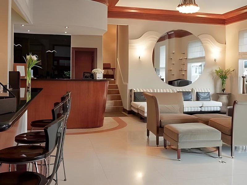 8B1777B4184AAC0A4978830B0BF86E83