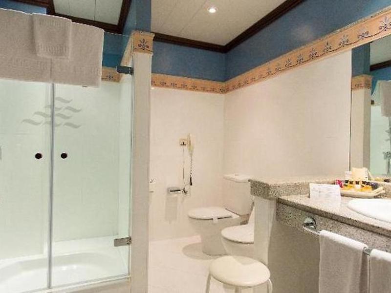 4163A8BCFF85883F6C220AAA015C3484