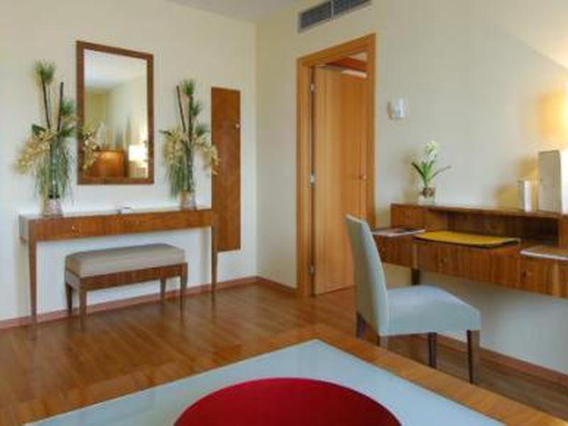 31DE006EC15A504B684F96A9E9280AD3