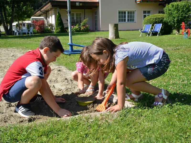 A009A7126409CDF9BD5B70589C6C42CC