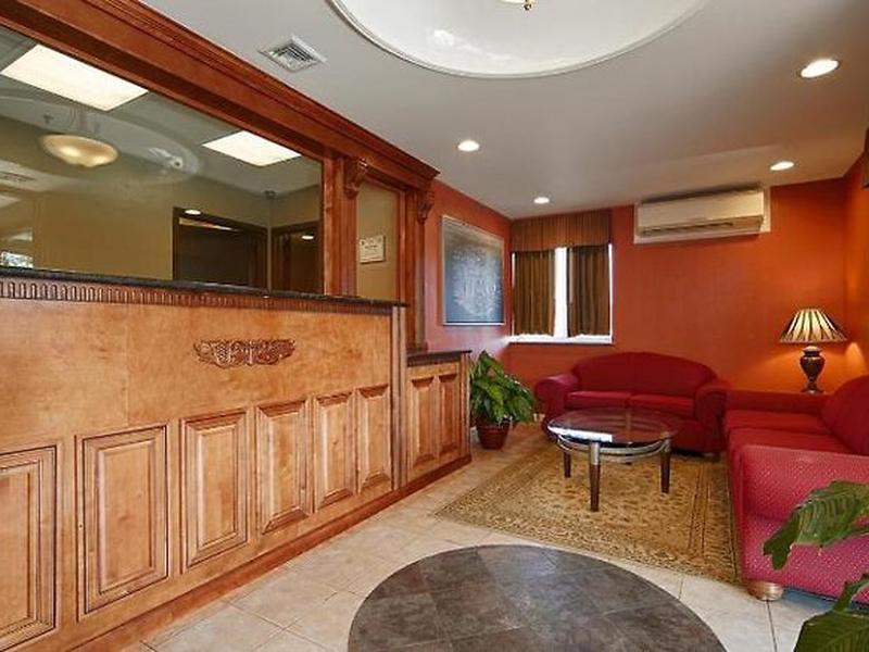 B56D91CAAB0A576D2ADF7224572E8C65