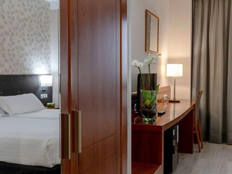 0E70E95ADB93CF27329EB5849766E991