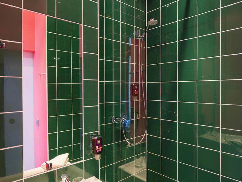 DBD921BF81302D68EDB51A9E8AF57406